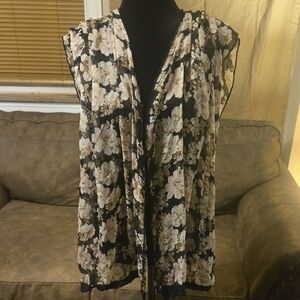 Black & White Floral Sheer Open Front Komono Size XL